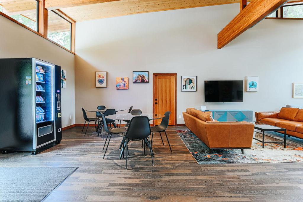 Piedmont Grove Hotel Roseland Стая снимка